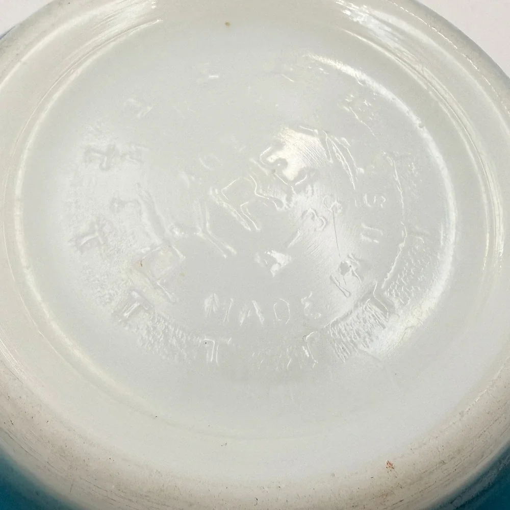Vintage Pyrex 401 Turquoise Blue Mixing Bowl 1.5 Pint Milk Glass Mid Century